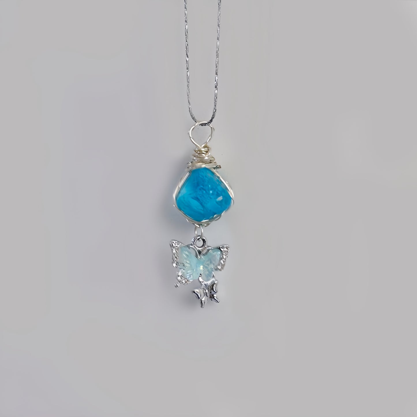 Complimentary Gift: The Seevive Keepsake Pendant